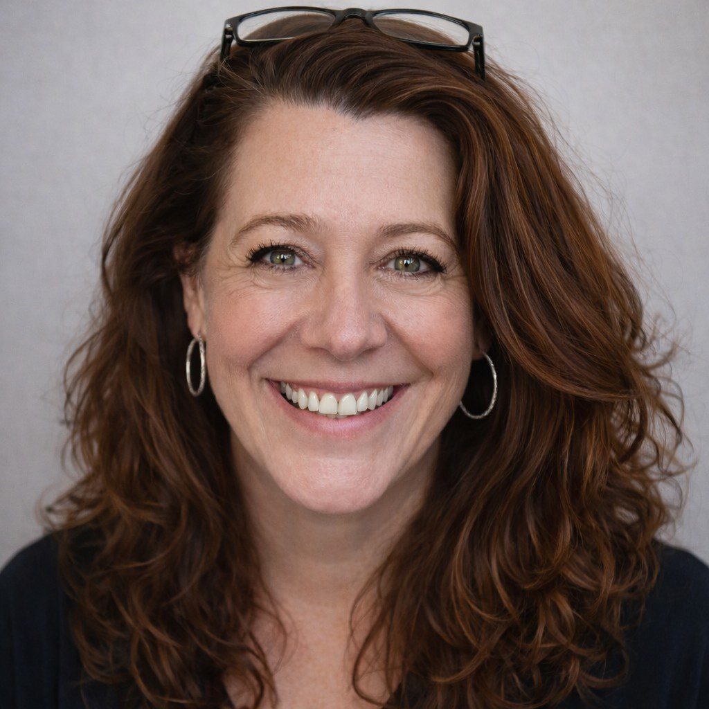 Kristi Estrada Headshot